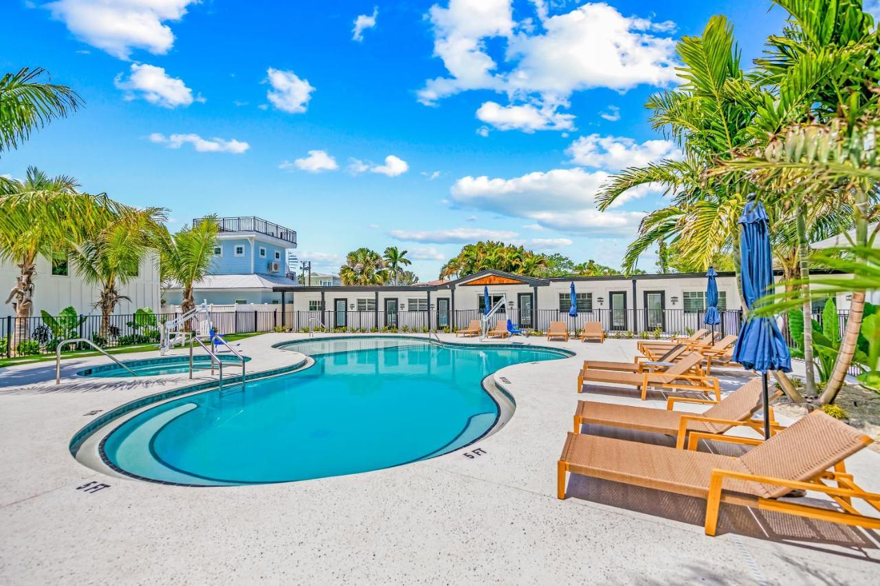 Pelican Post At Anna Maria Island Inn Bradenton Beach Extérieur photo